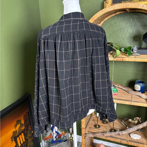 Black Carly Jean LA Boutique Windowpane Boxy Babydoll Button-Up Top Shirt - Picture 2 of 4